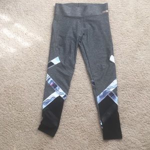 Gray VS pink leggings with blue/white/pink marble